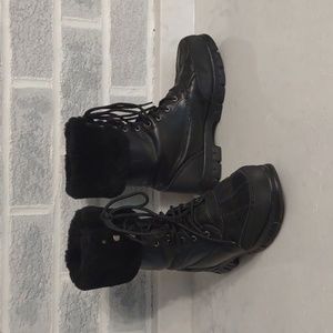 Lauren Ralph Lauren Women's Leather and Fur Black Quinta Lace Up Boots Size 6